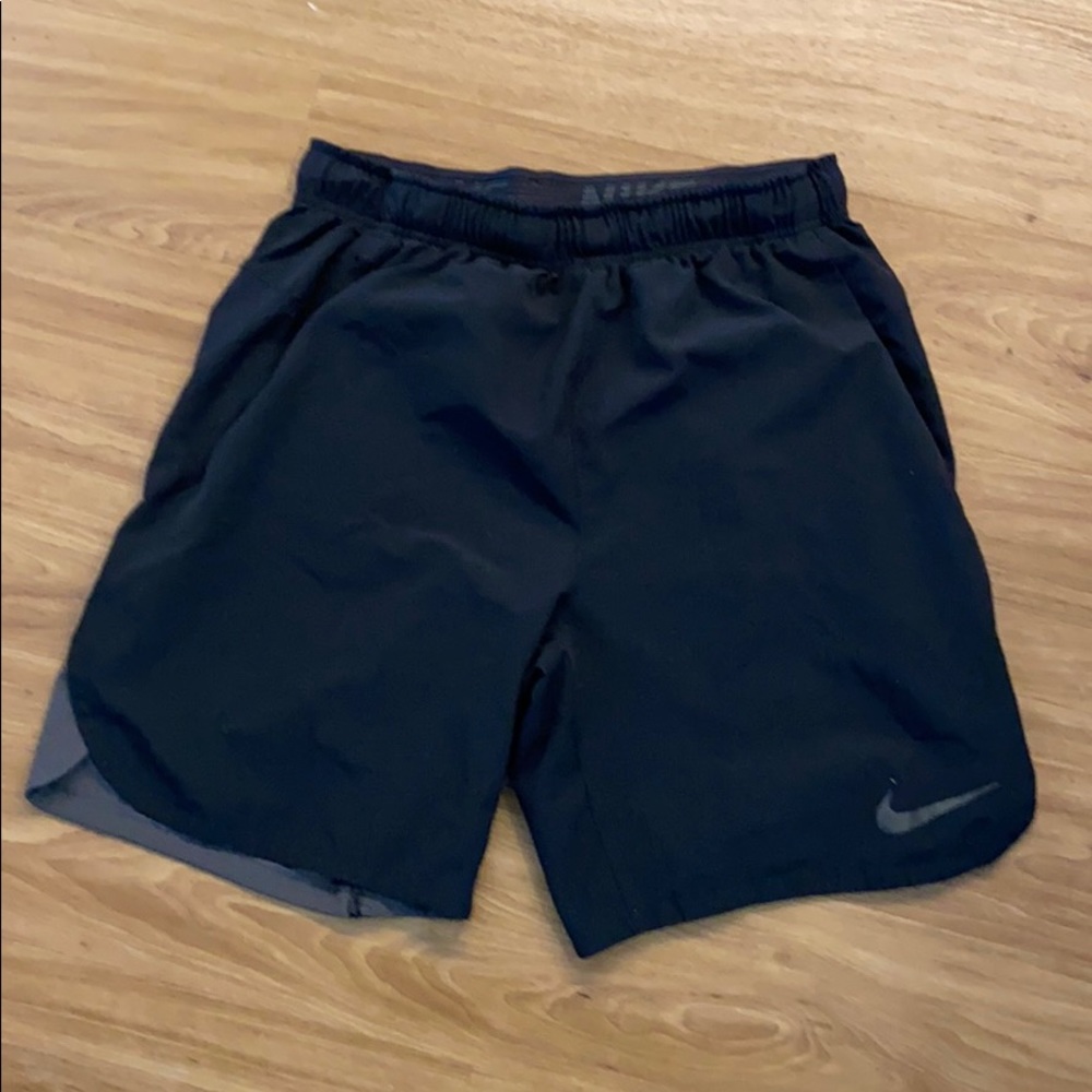 Black Nike shorts